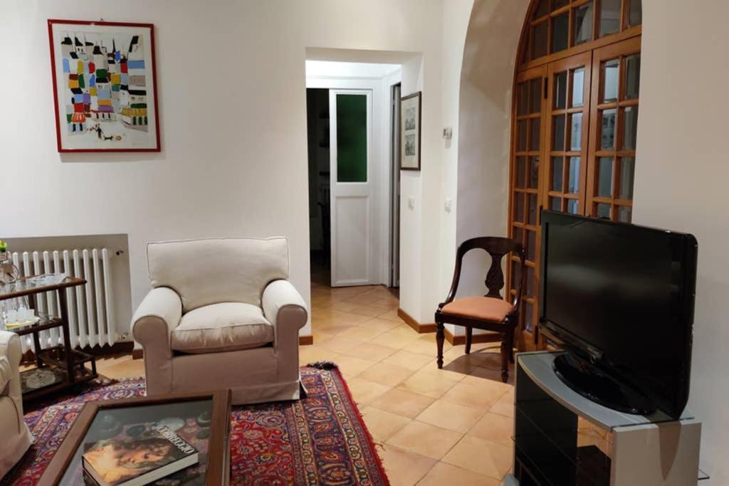 Lanza Tomasi Apartment - Centre Rome Exterior photo